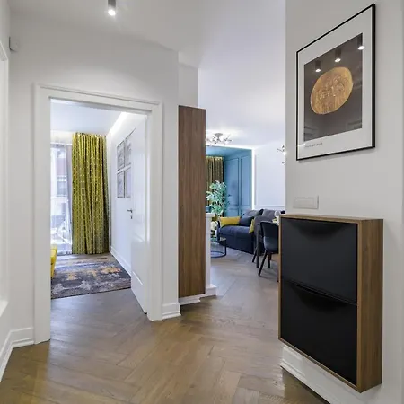 Borghese Grand Caravel Apartment Varna